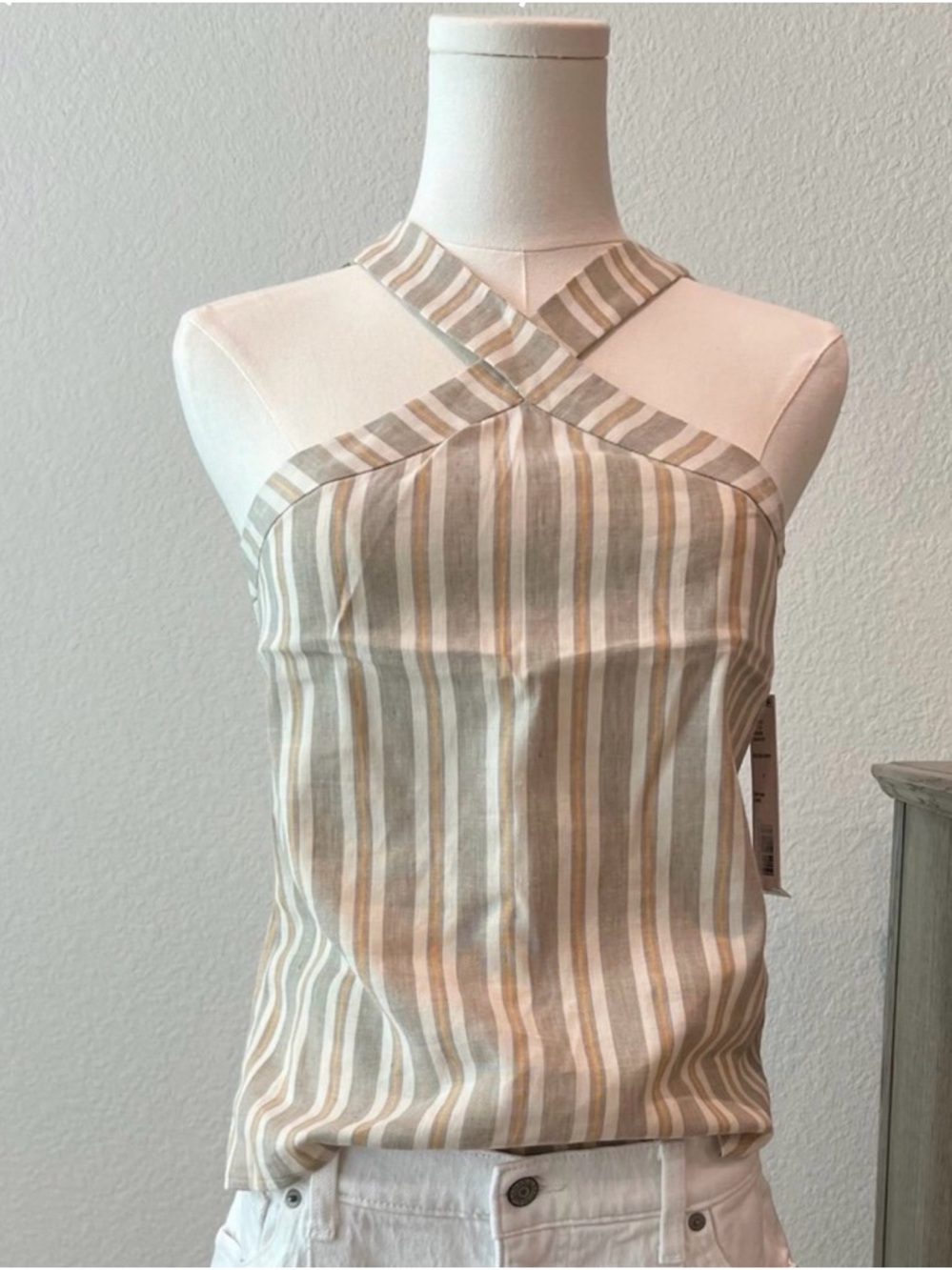 NWT Antonio Melani Linen Blend Halter Top Size 0